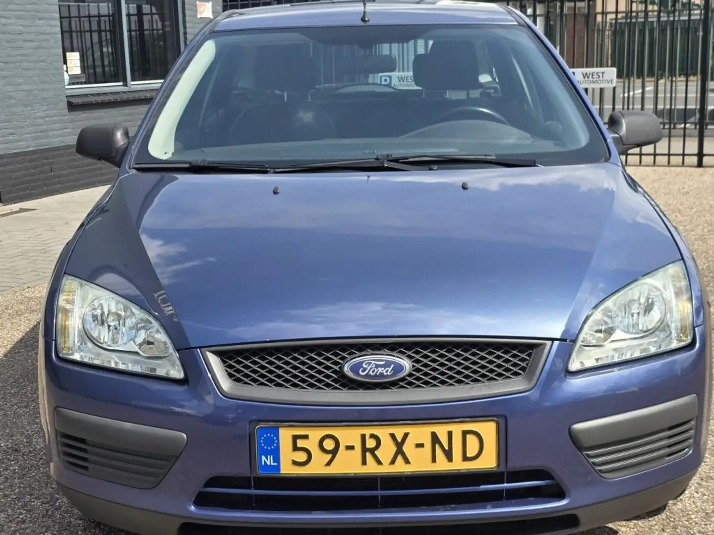 Ford Focus Wagon 1.4-16V Ambiente AIRCO NWE APK EN BEURT KEUR Bleu - 2