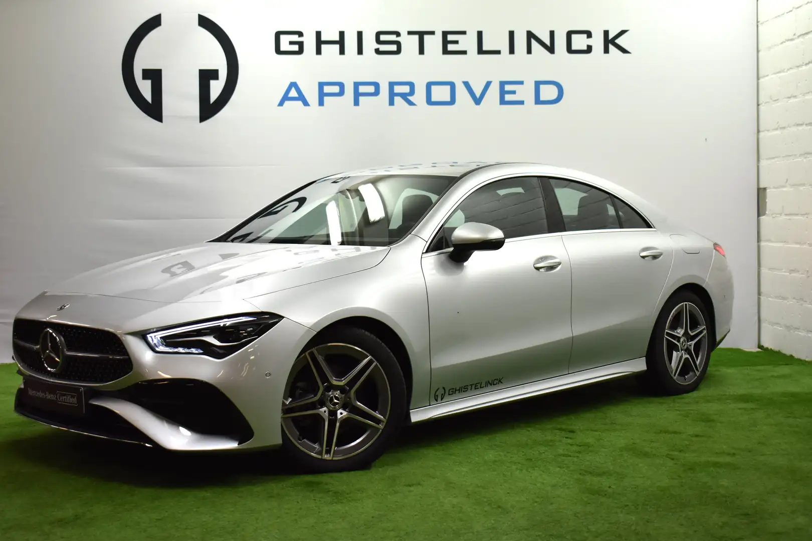 Mercedes-Benz CLA 180 d Coupé+Facelift+AMG-Line+Ambient Light+Keyless Zilver - 1