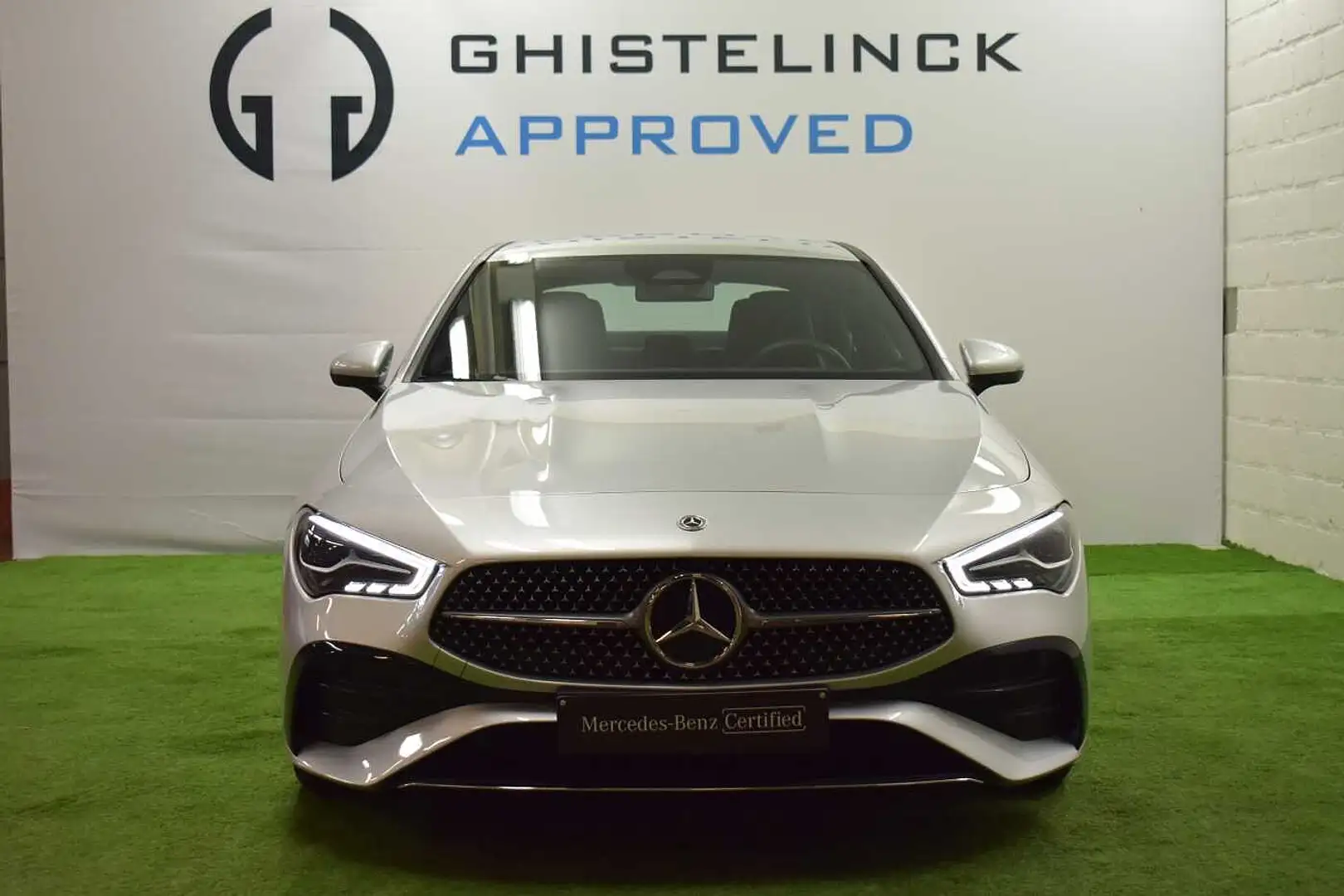 Mercedes-Benz CLA 180 d Coupé+Facelift+AMG-Line+Ambient Light+Keyless Zilver - 2