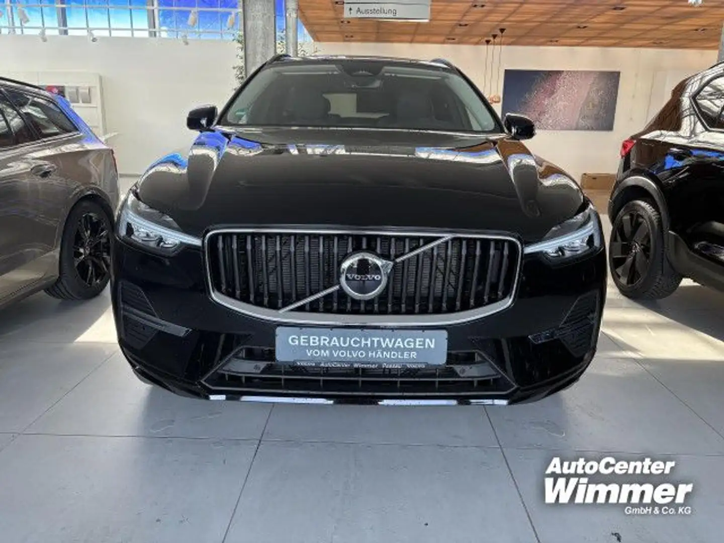 Volvo XC60 B4 B Core Winter+ Licht-Paket+Rückfahrkamera Schwarz - 2