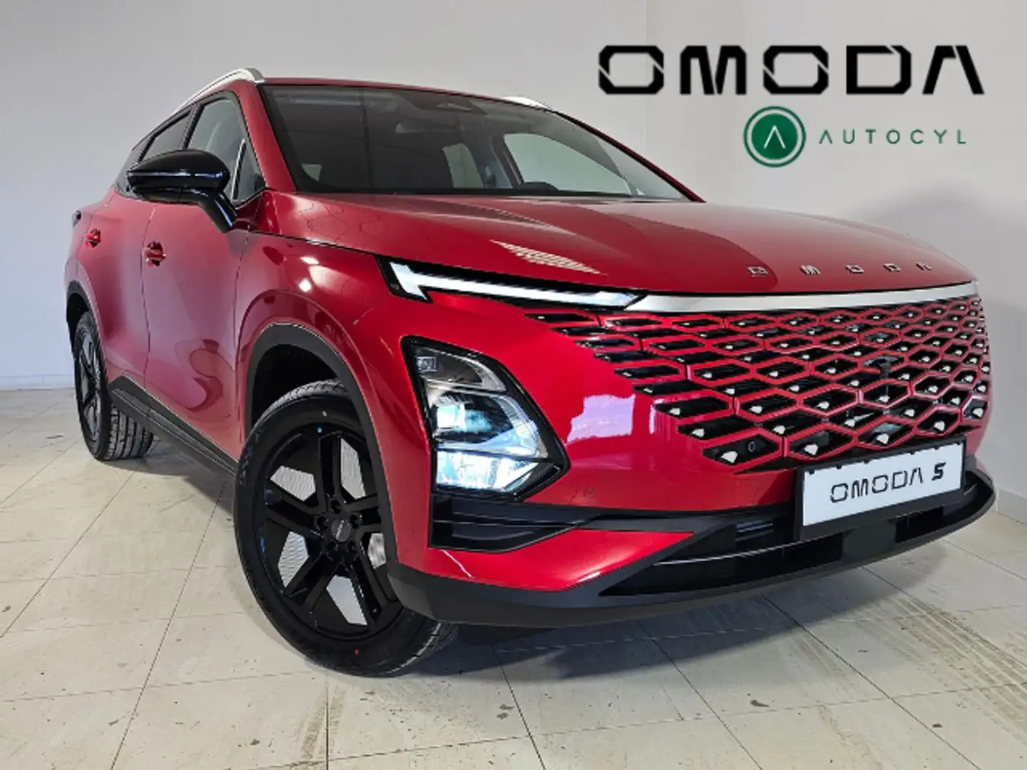 Omoda 5 MY2 - Premium 1.6 TGDI 108kW (14cv) Roşu - 1