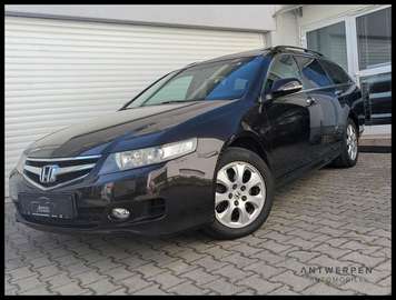 Tourer*2.2i-CTDi*Executive*Leder*Xenon*1Hd*