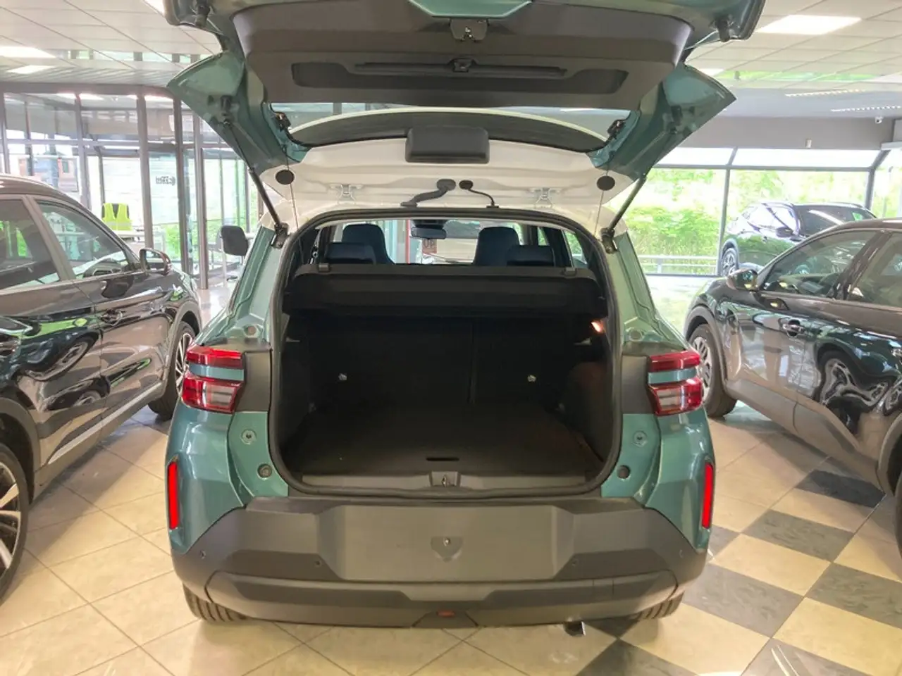 Opel Frontera 1.2 Hybrid Edition 20