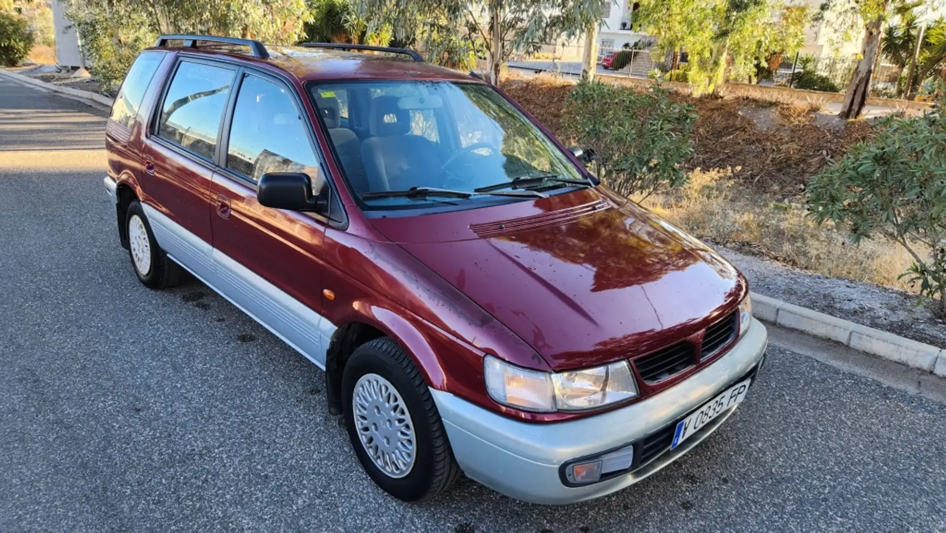 Mitsubishi Space Wagon 2.0 GLX D - 1