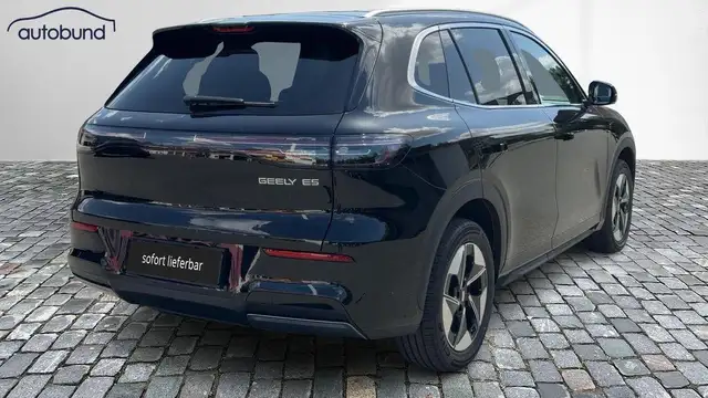 Geely E5 view 3