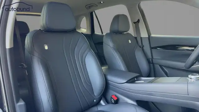 Geely E5 view 5