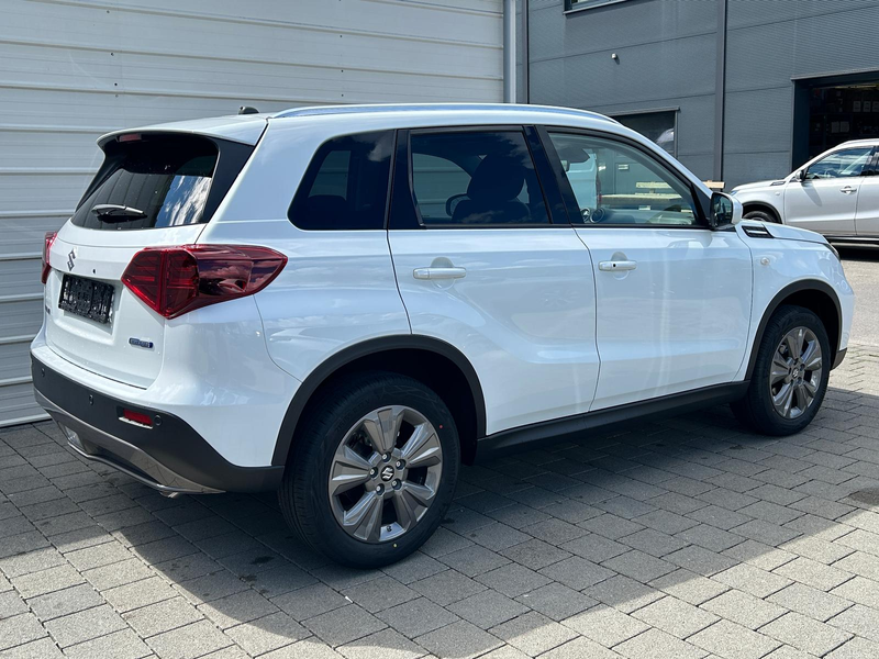 Suzuki Vitara Comfort 1.4 MHEV AT 4WD Android Auto*Navi*SHZ*ACC* — photo 5