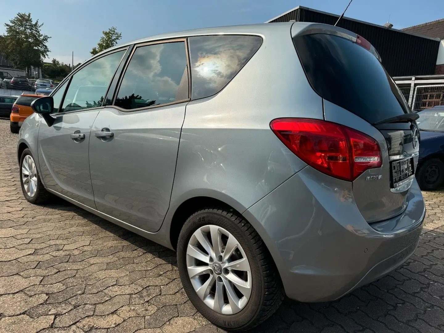 Opel Meriva 1.7 CDTI 150 Jahre Opel , Automatik,EXPOR Grau - 2