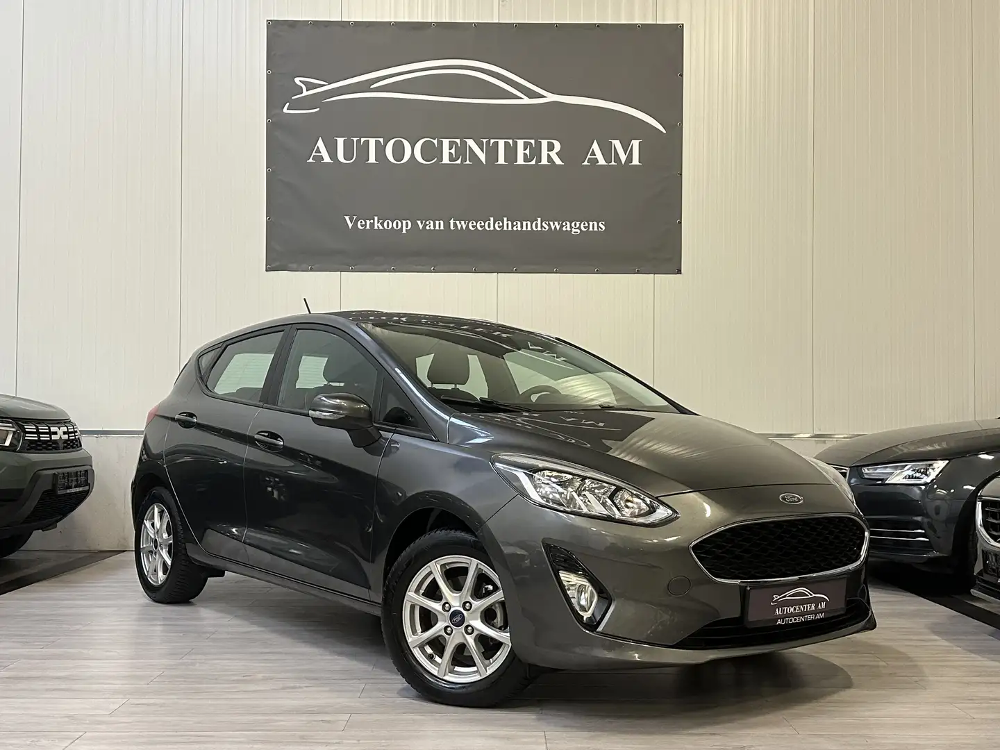 Ford Fiesta 1.1 i Trend * CarPlay * LDW * CRUISE* Gris - 1
