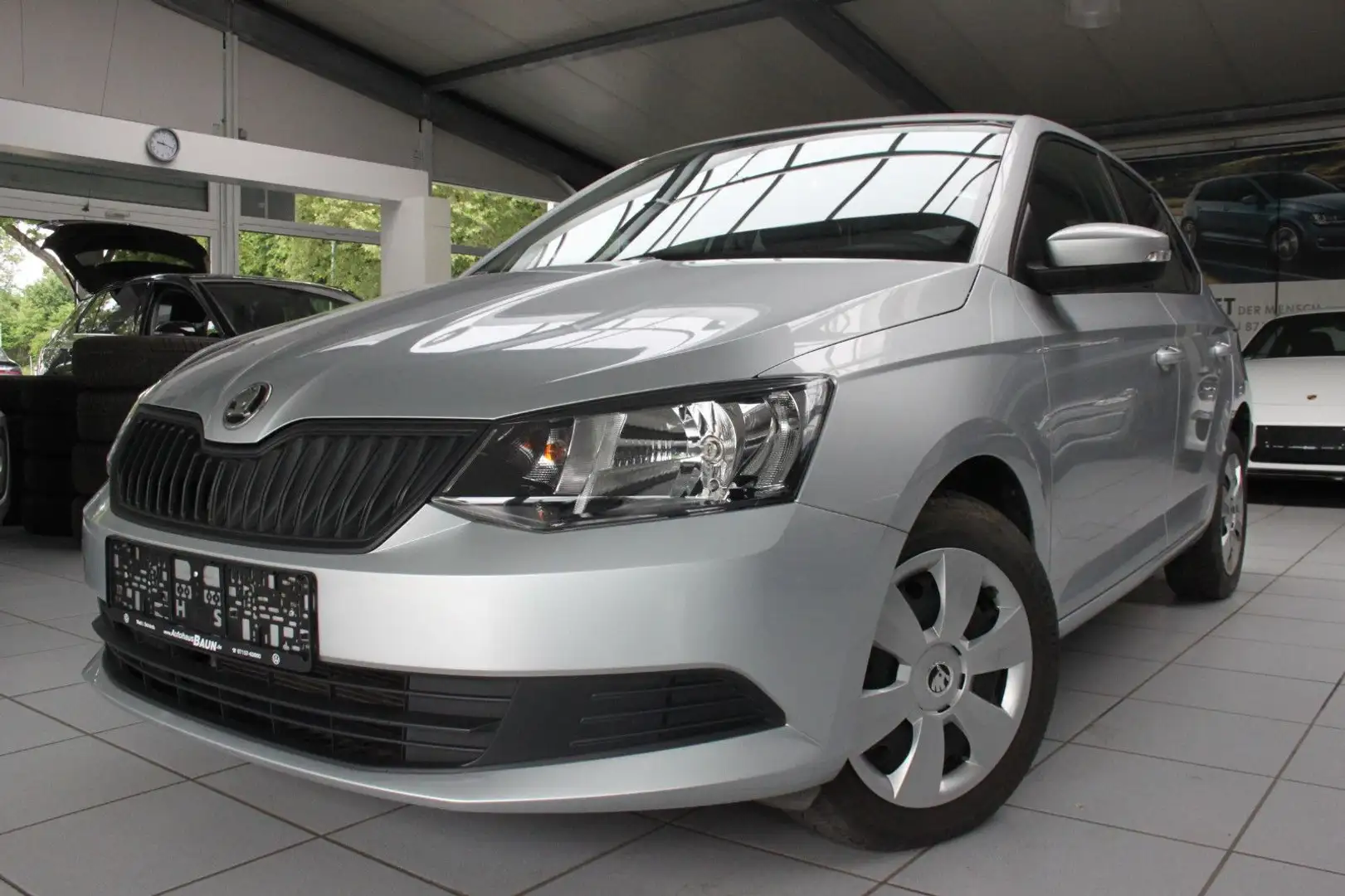 Skoda Fabia Cool Ed./KLIMA/DAB/4TÜR/MET/COOL&SOUND Plateado - 2