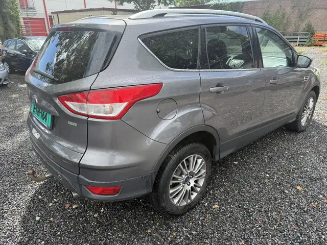 Ford Kuga view 2