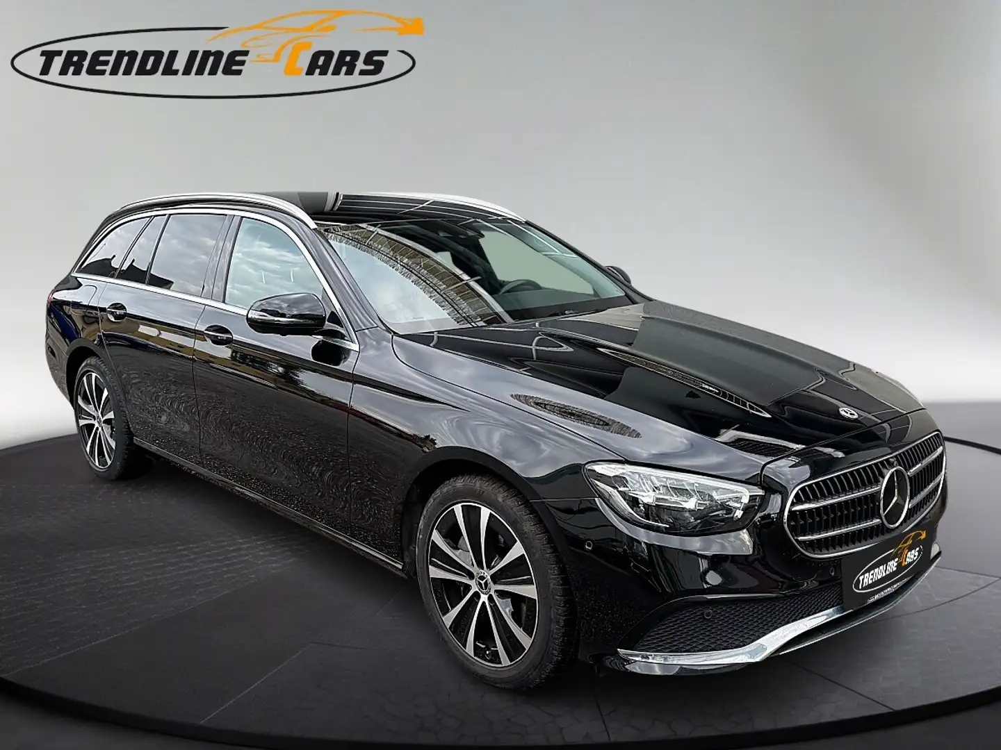 Mercedes-Benz E 300 e T PHEV Advantage Aut. Schwarz - 2