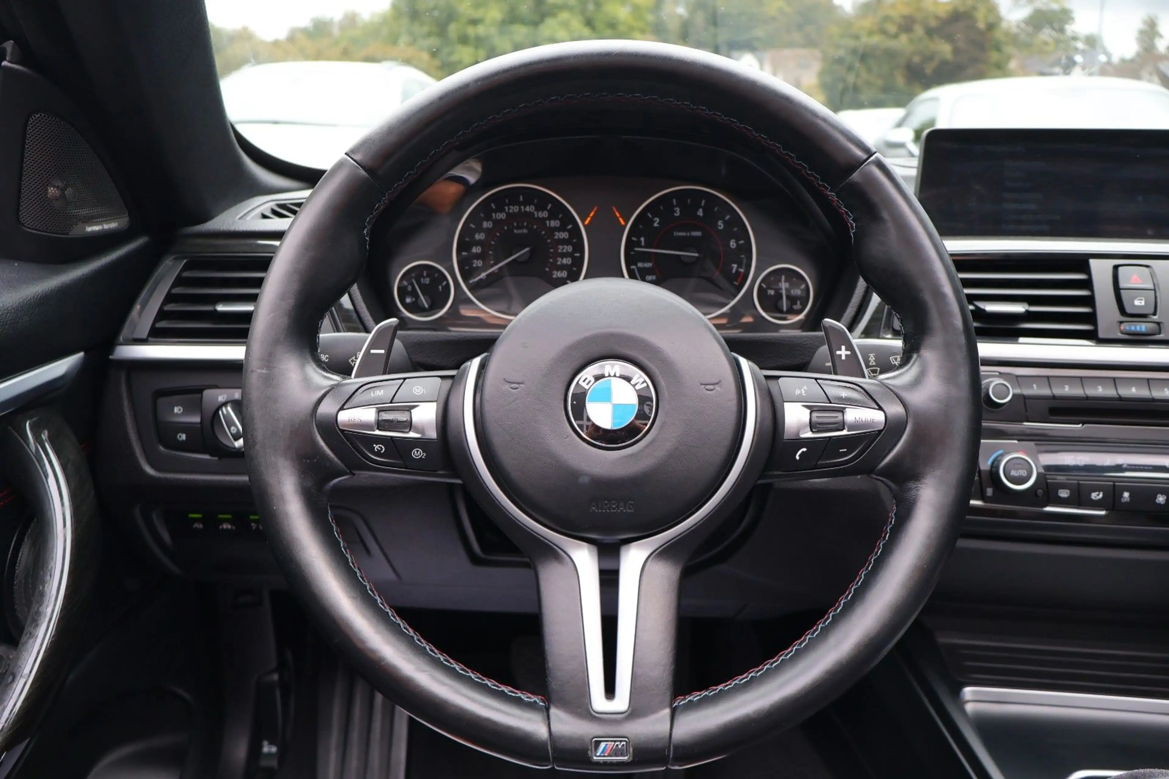 BMW 435 i Cabrio M-PAKET HUD/H&K/KAMERA/TOTW/RFK — photo 14