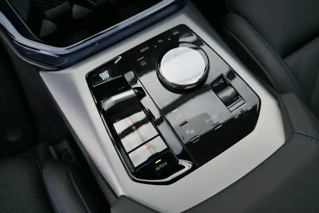 BMW X3 40d xDrive *M-Paket Pro/AHK/Pano/H&K Sound/Sitzlüftung/Adapt. LED* Ansicht 31