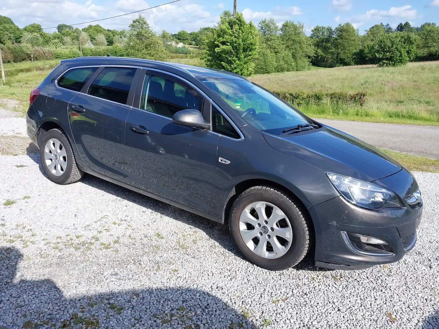 Opel Astra Sports Tourer 1.6 CDTi ECOTEC D Edition Start/Stop Šedá - 2