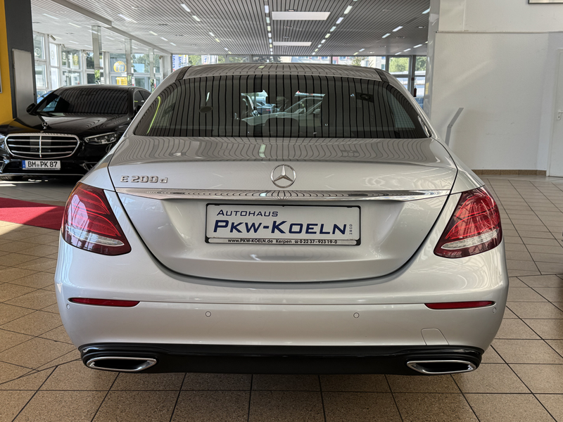 Mercedes-Benz E 200 COMAND*MULTIBEAM*WIDE*360`CAM*LED*MEMORY* — photo 6