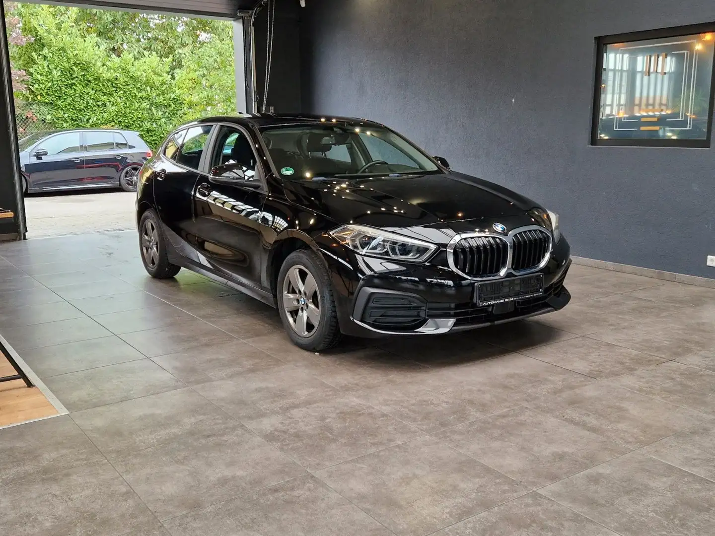BMW 116 i Head-Up*CarPlay*Navi*ACC*LED* Schwarz - 1