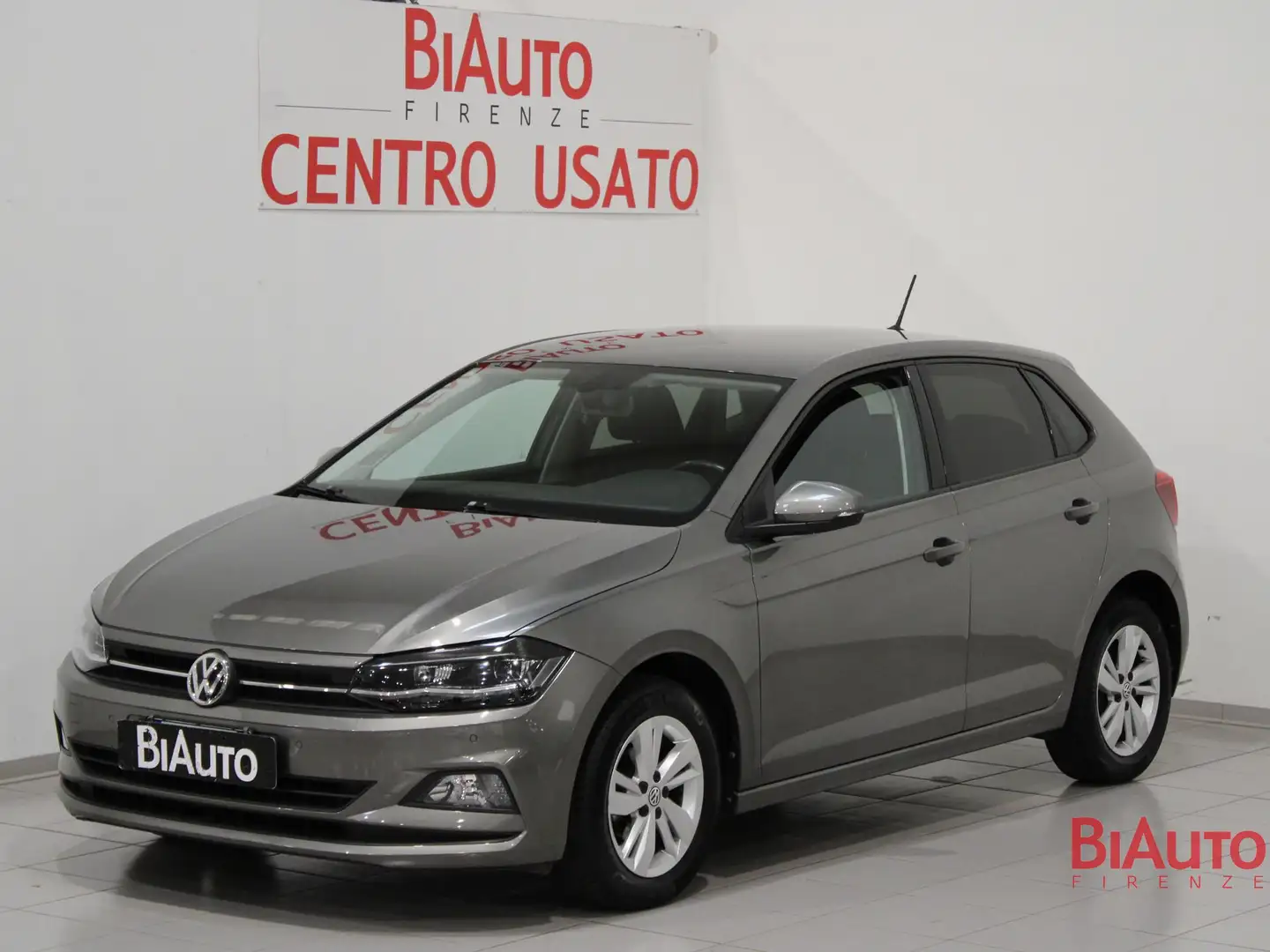 Volkswagen Polo Polo 1.0 TGI 5p. Comfortline BlueMotion Technology Gris - 1