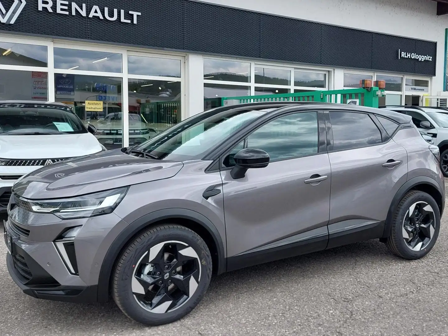 Renault Captur Techno TCe 90 Gris - 1