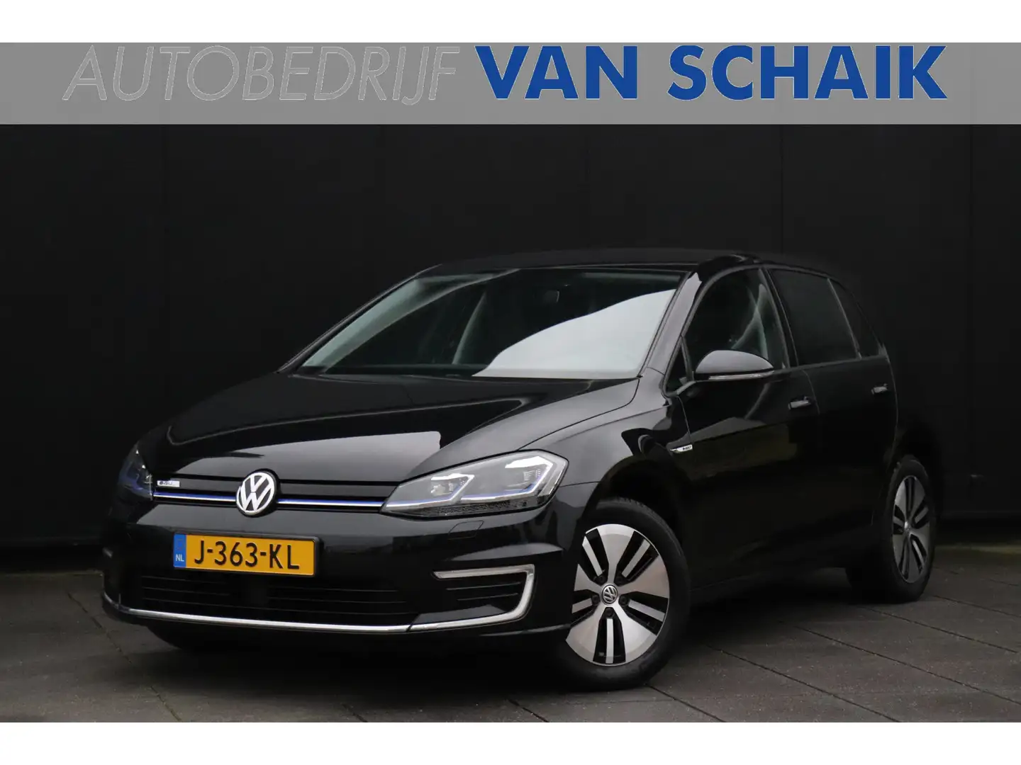 Volkswagen e-Golf | PDC | STOELVERW. | APPLE CARPLAY | NAVI | Zwart - 1