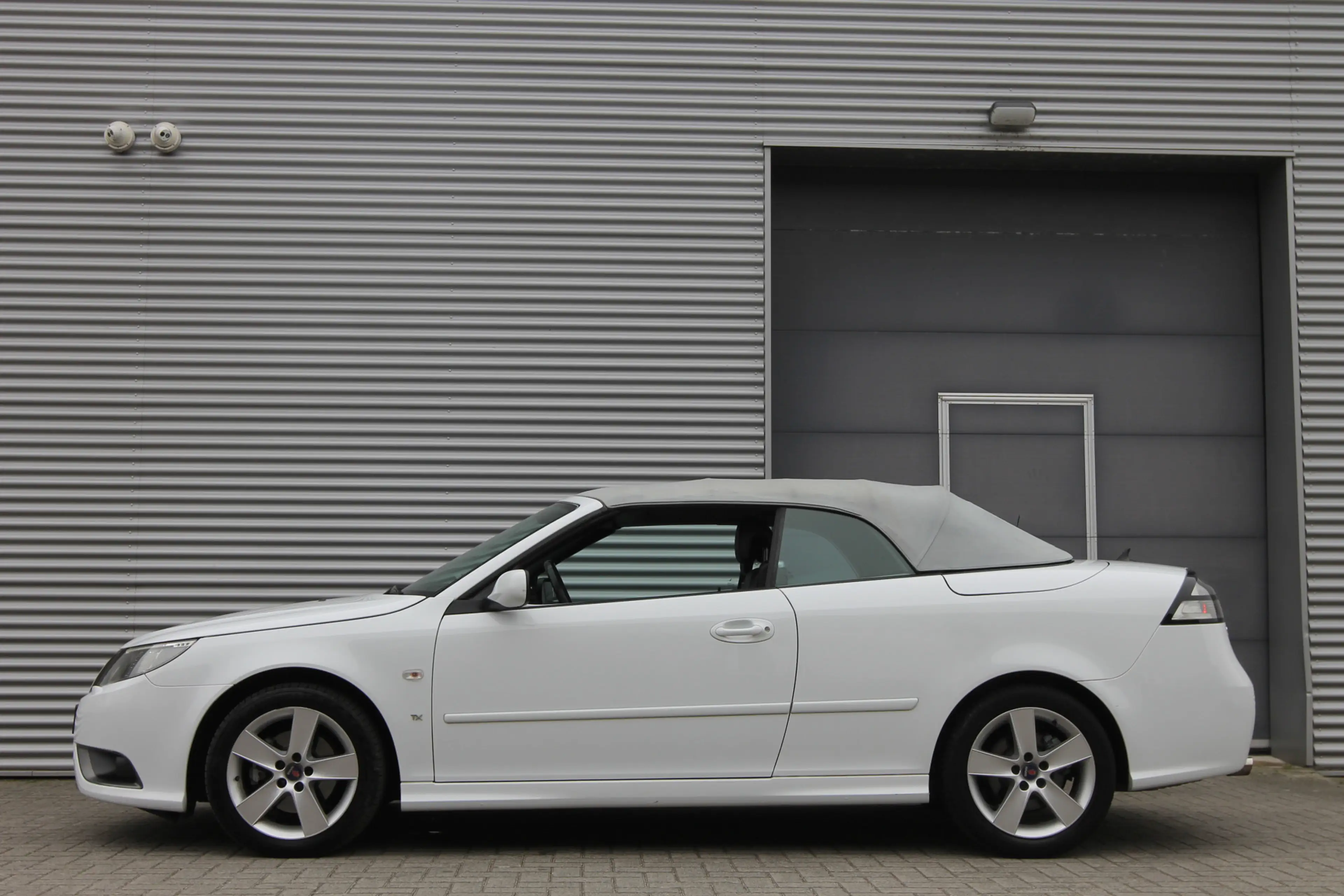 Saab 9-3 Cabrio 1.9 TiD Vector I AUT. I NAVI I AIRCO — photo 4
