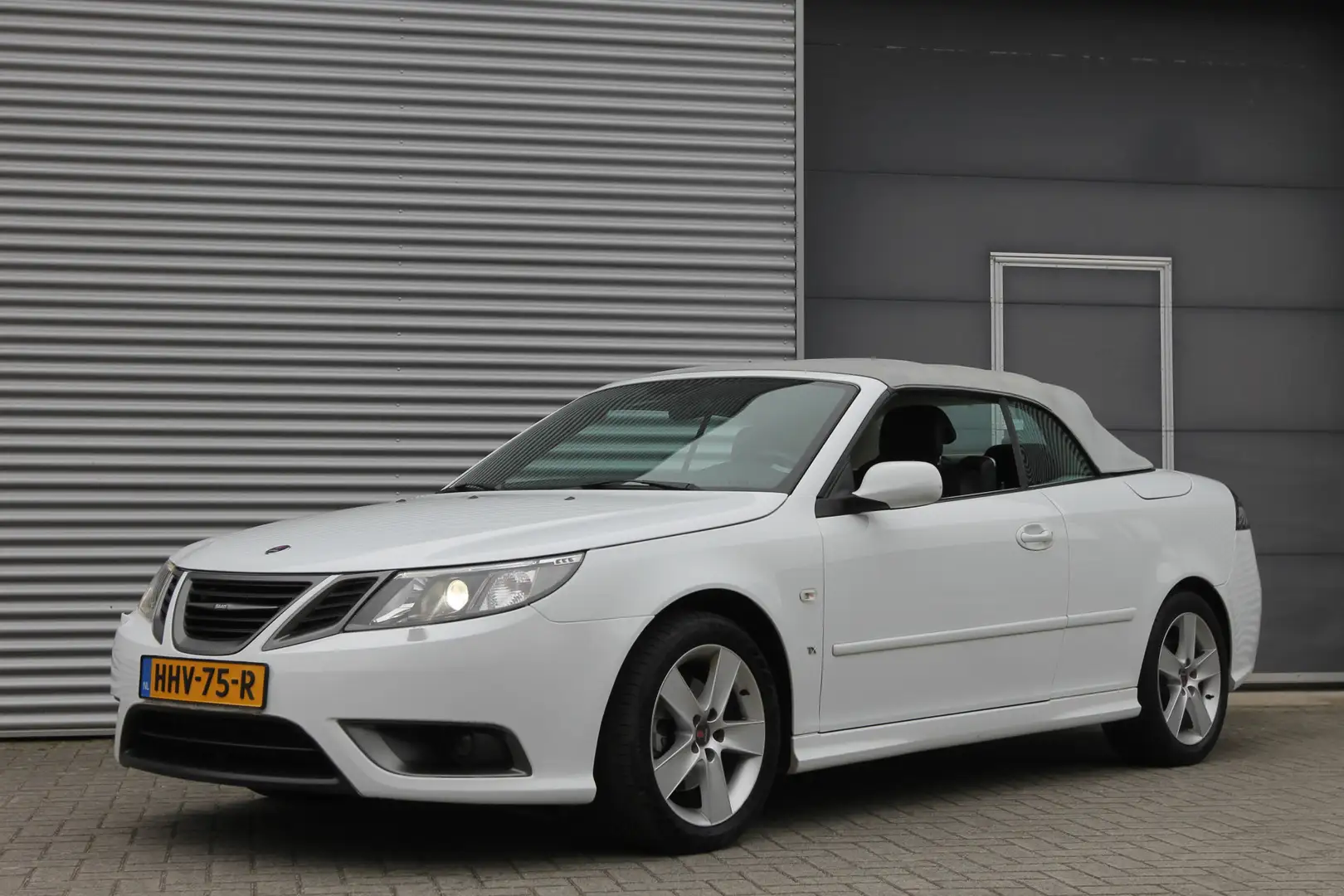 Saab 9-3 Cabrio 1.9 TiD Vector I AUT. I NAVI I AIRCO Wit - 2