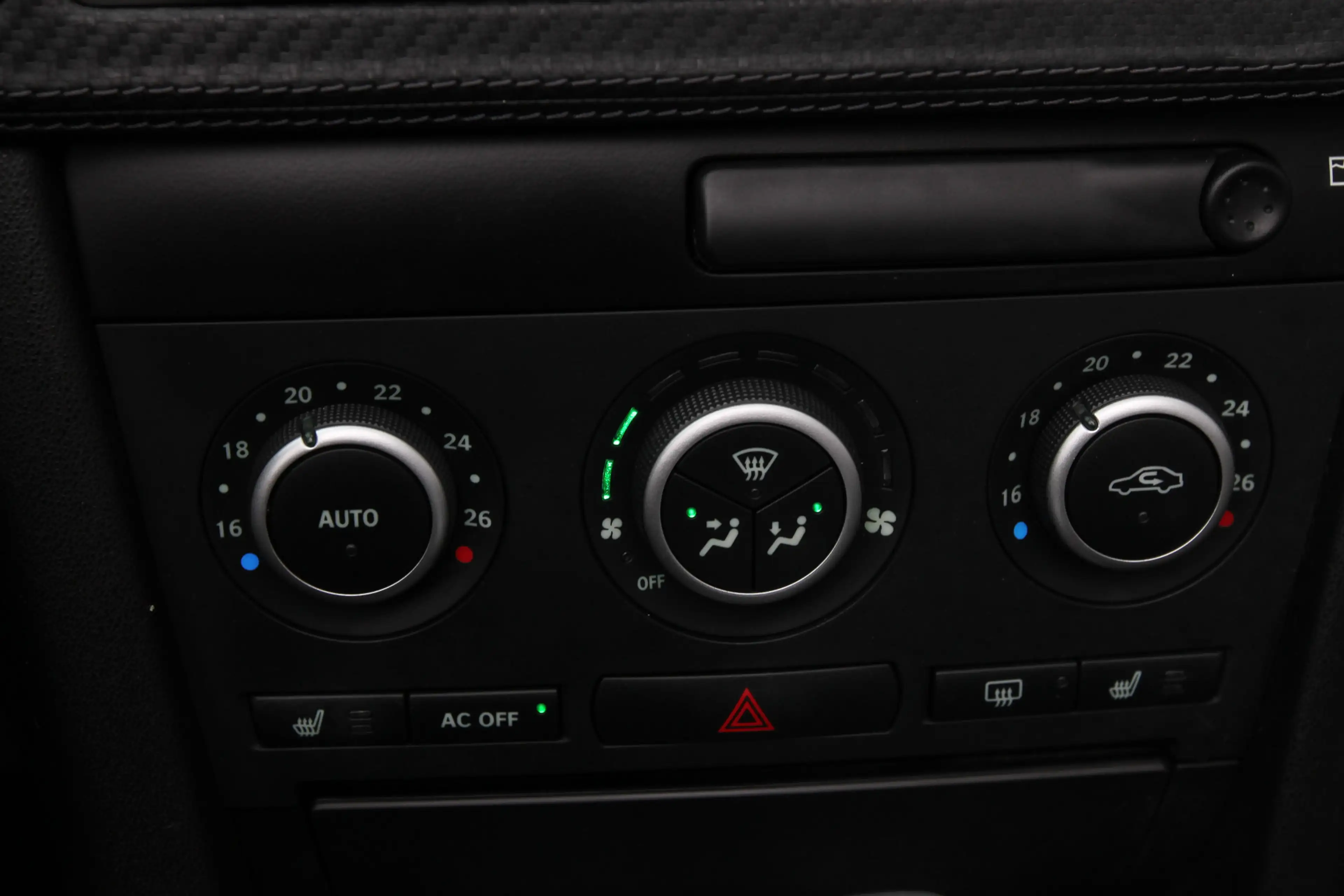 Saab 9-3 Cabrio 1.9 TiD Vector I AUT. I NAVI I AIRCO — photo 18