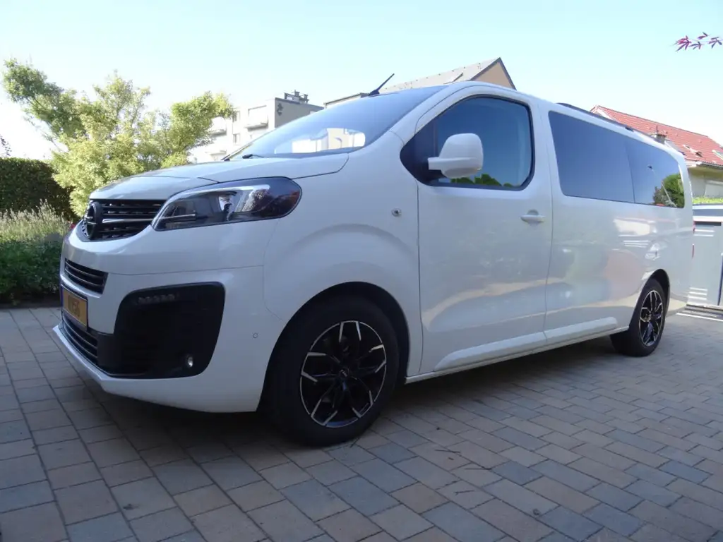 Opel Zafira Life 2019 из Европы — купить под ключ