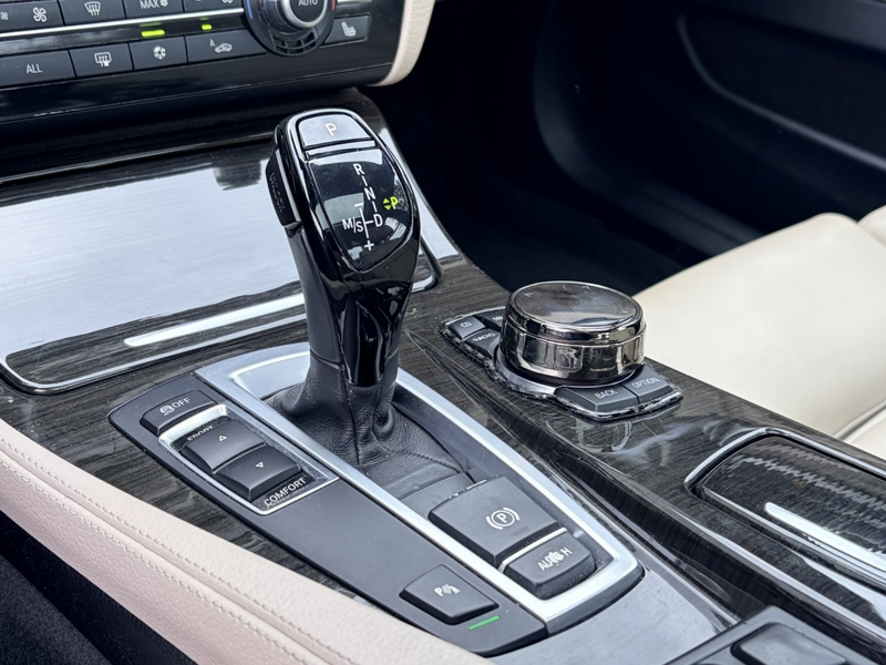 BMW 520 5-serie 520i High Executive - leder - airco - navi — photo 11