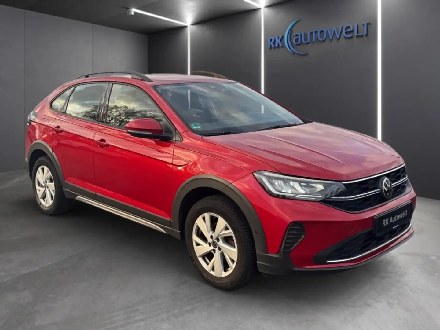 Volkswagen Taigo Life 1.0 TSI DSG LED Navi Sitzh AHK Kamera Rood - 2