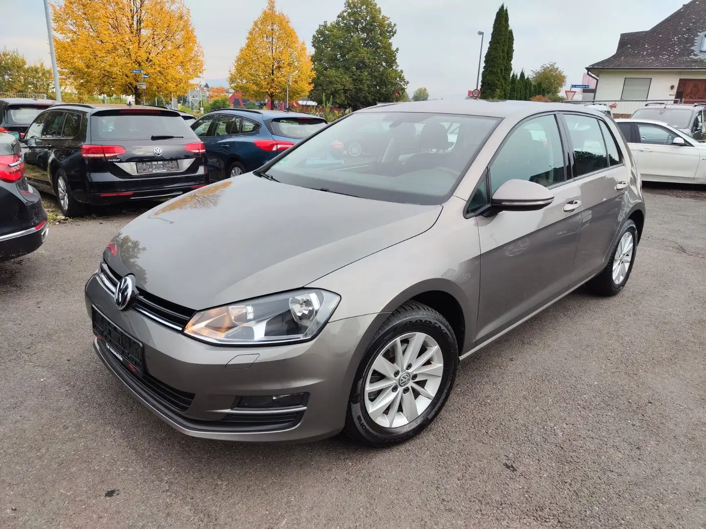 Volkswagen Golf VII Lim. 1.2 TSI Automatik Klimaautomatik Gris - 1