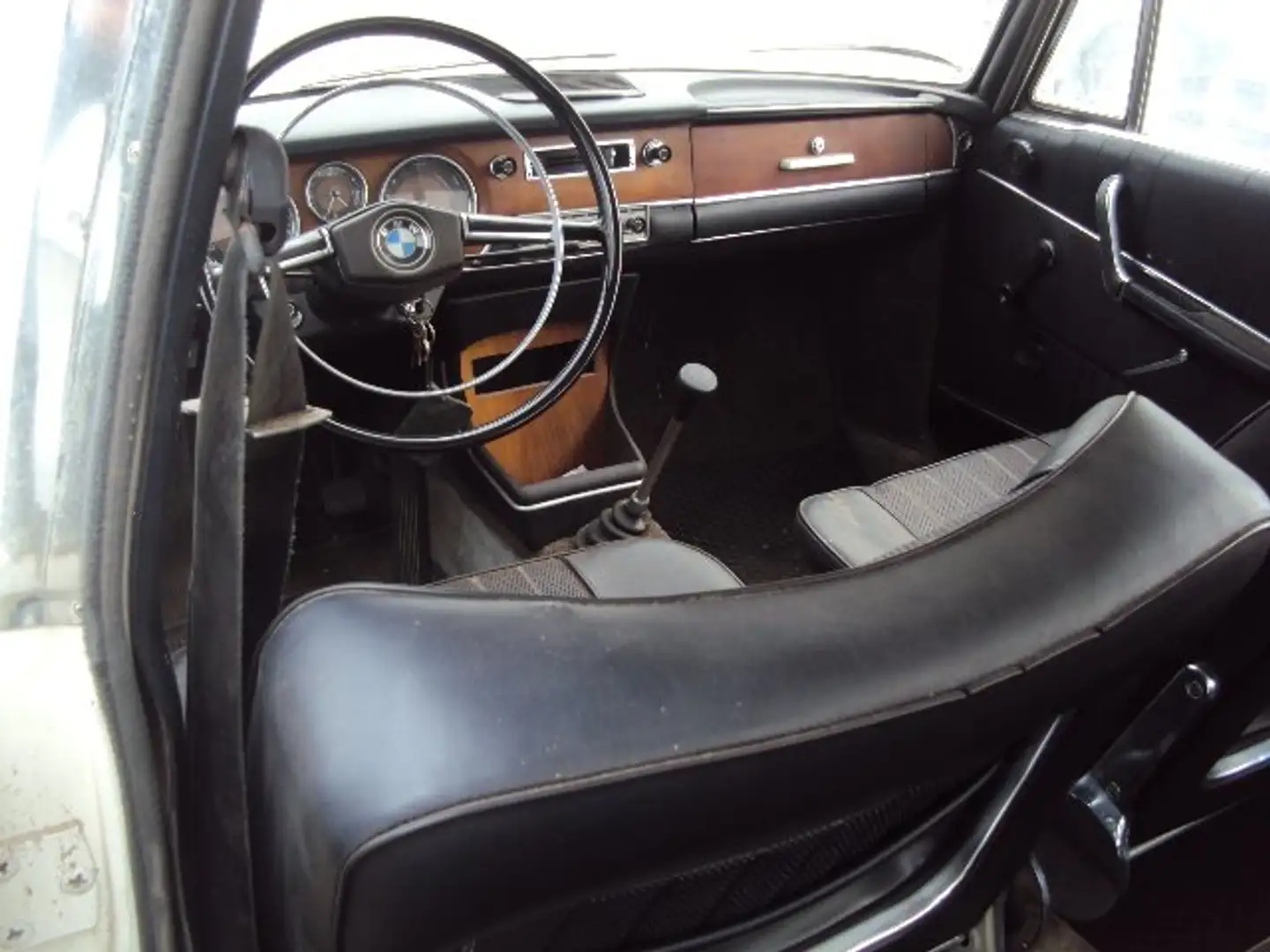 BMW 2000 Limo Gute Basis zum Restaurieren! Белый - 1