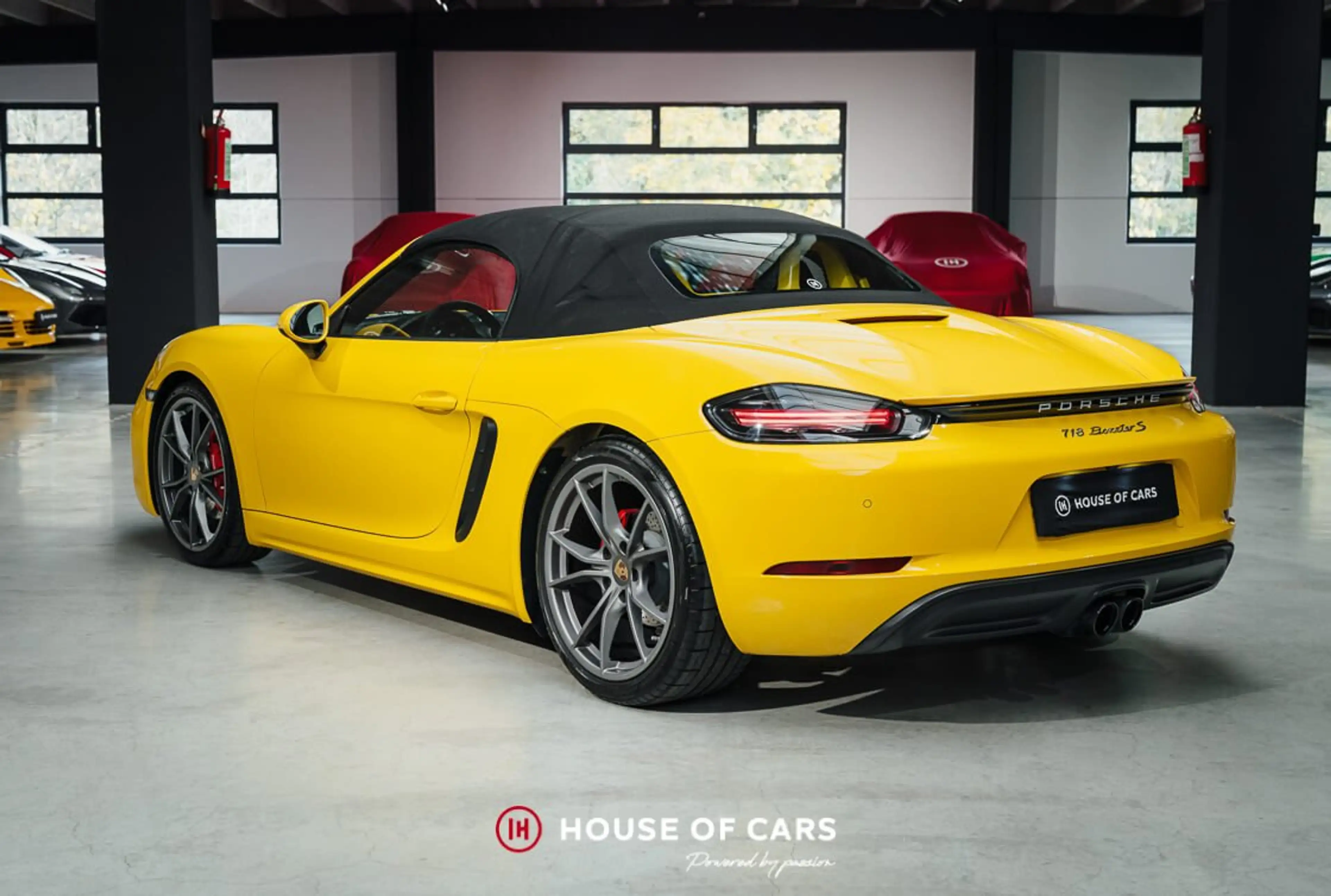 Porsche Boxster 718 Boxster S PDK - NO OPF - Approved till 03/28' — photo 9