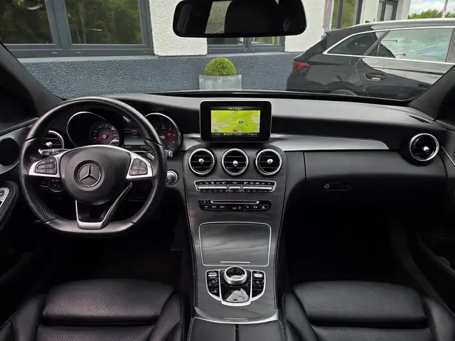 Mercedes-Benz C Class view 12