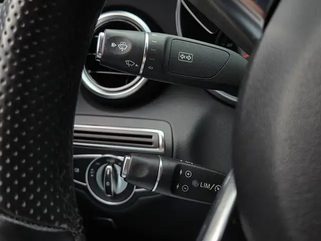 Mercedes-Benz C Class view 15