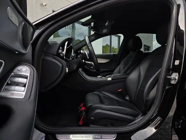 Mercedes-Benz C Class view 10