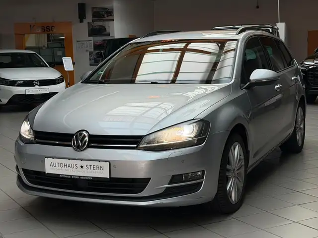 Volkswagen Golf VII Kombi|Bi-Xenon|PDC|Klima|Massage|Navi