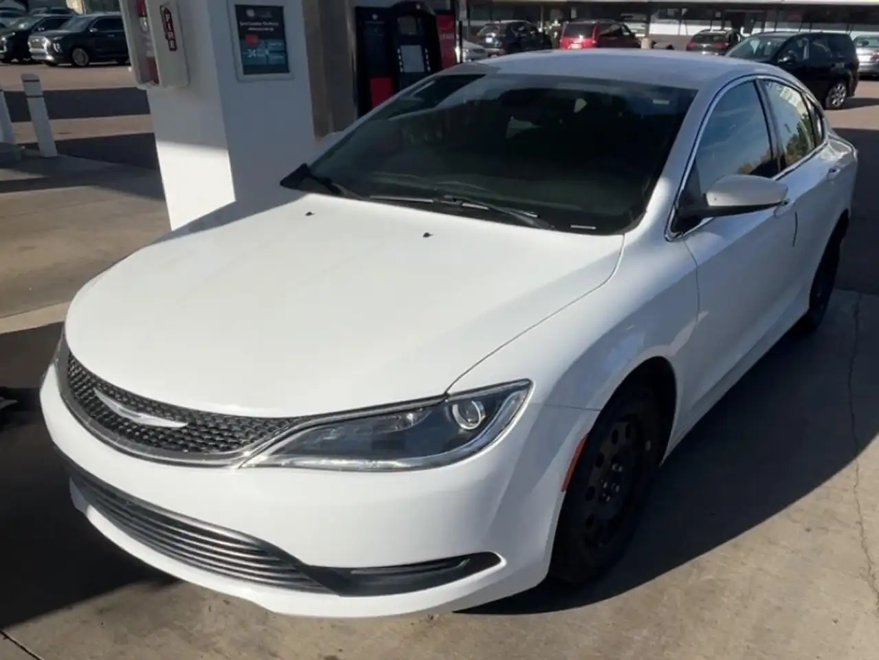 Chrysler 200 снимка Chrysler 200