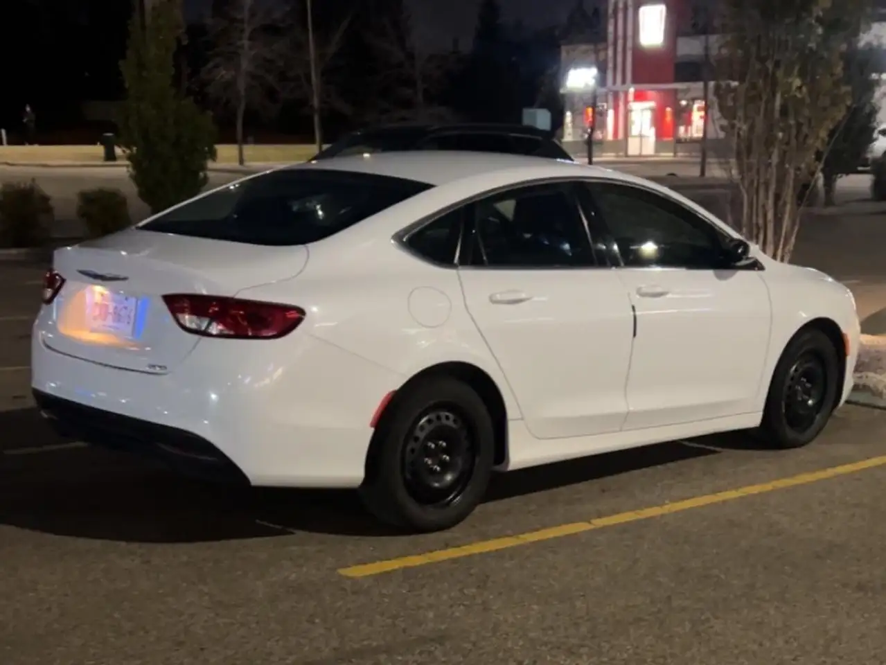 Chrysler 200 снимка Chrysler 200