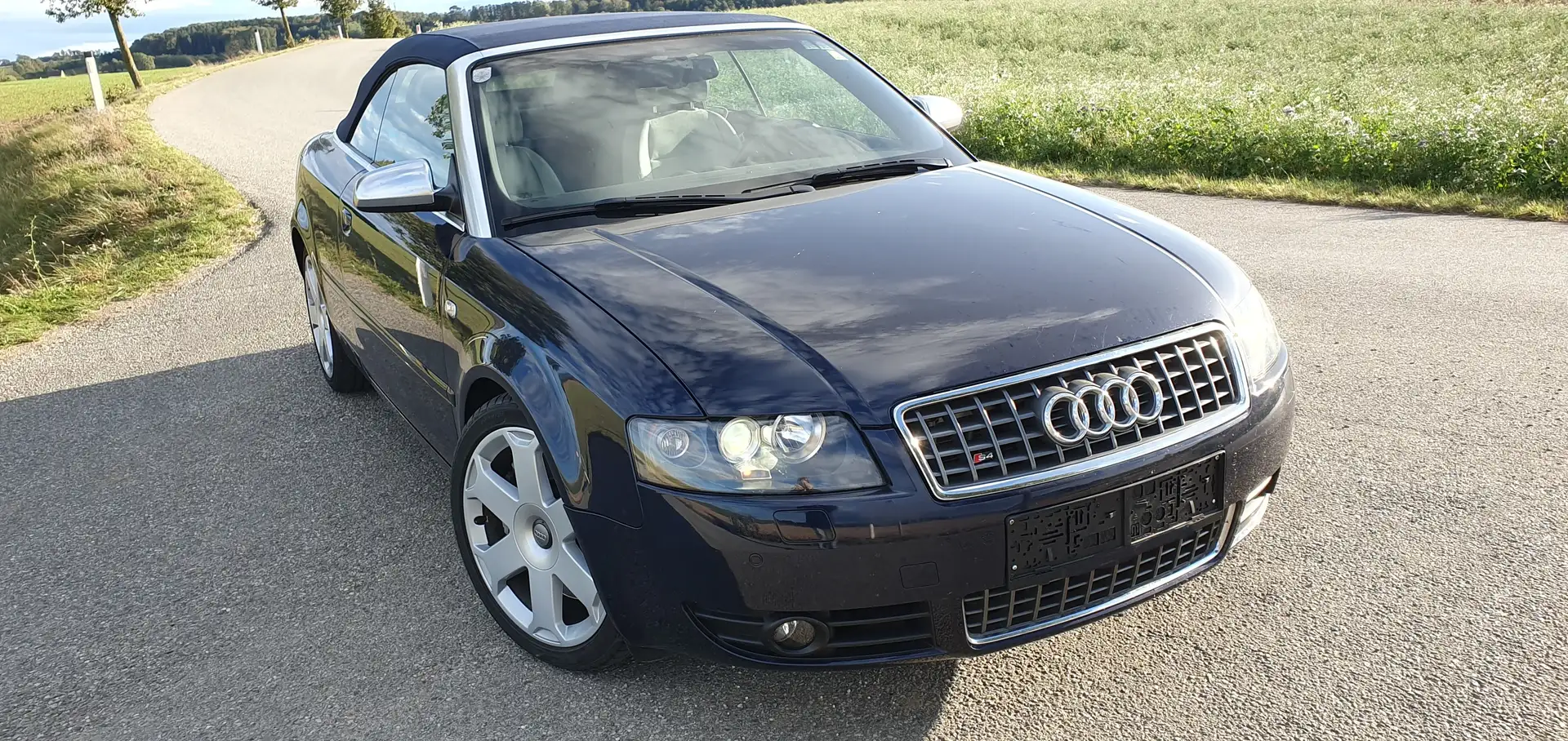 Audi S4 S4 Cabriolet 4,2 V8 quattro Tiptr., Vollausst., 25.000 km Blau - 1
