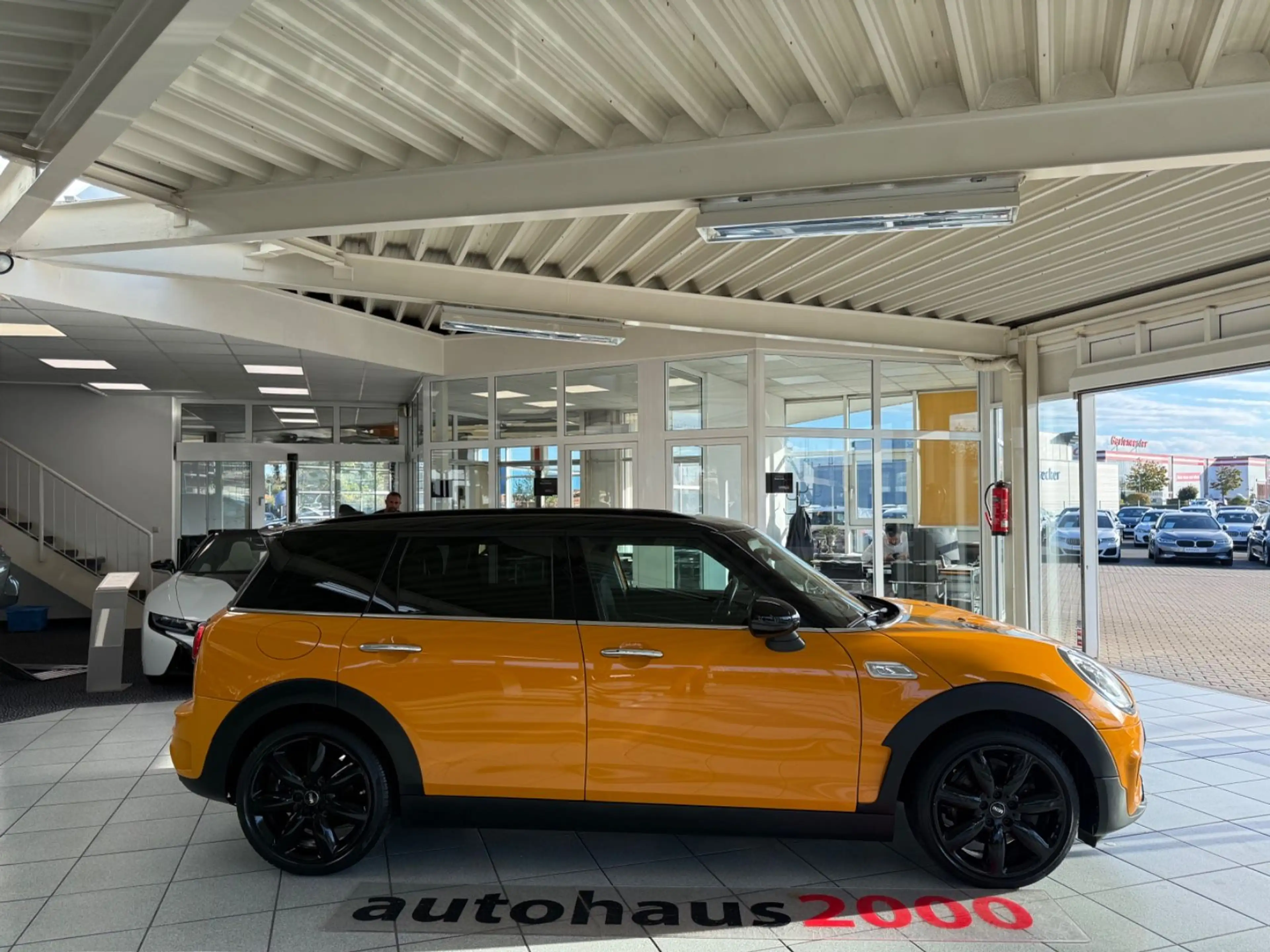 MINI Cooper S Clubman ALL4 AUT./LED/CAM/NAVI/DAB — photo 6