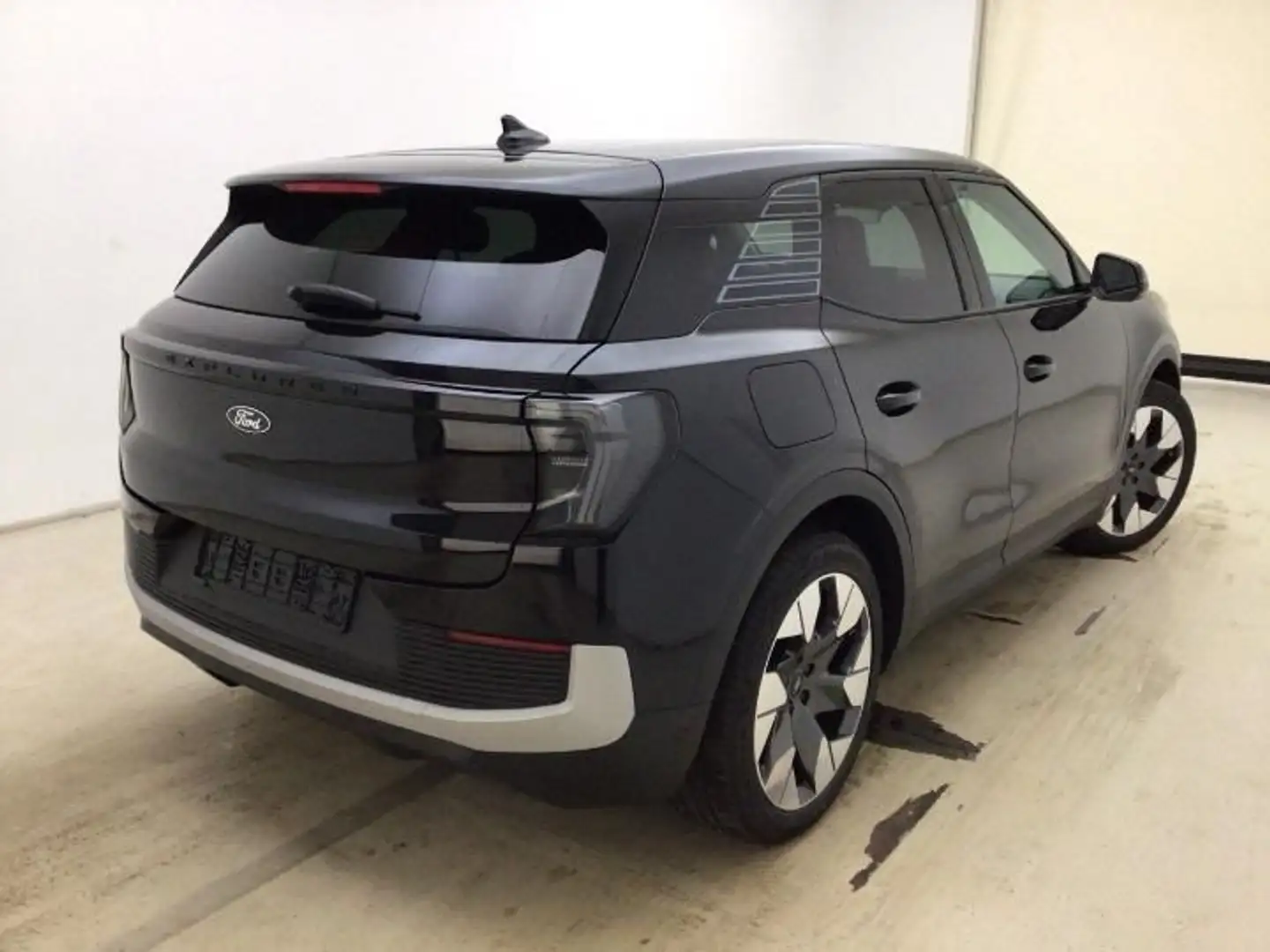 Ford Explorer Premium Extended Range RWD 77 kWh 286 PK | Driver Noir - 2