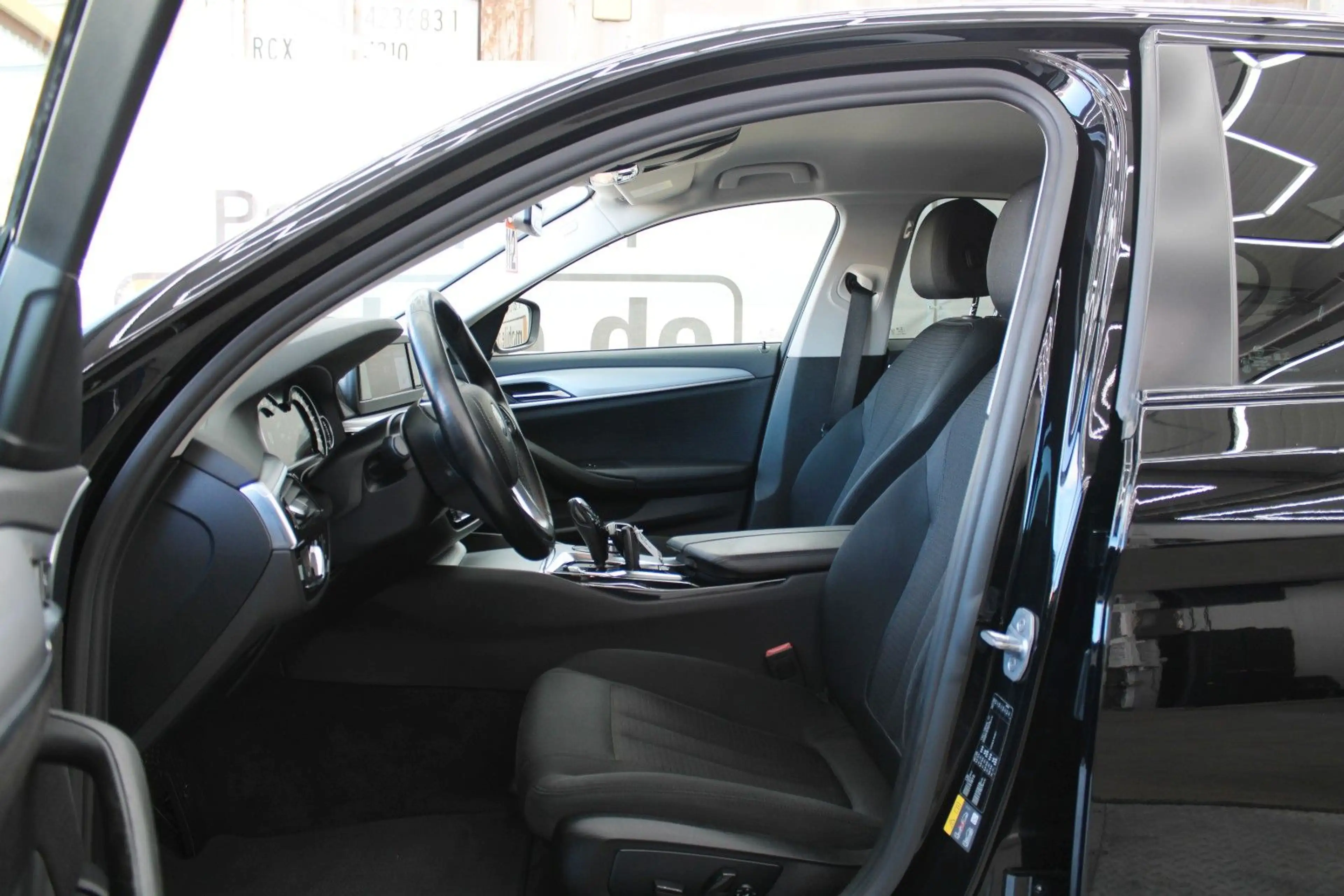 BMW 530 e *Tüv&Inspektion Neu*Scheckheftgepflegt BMW* — photo 6