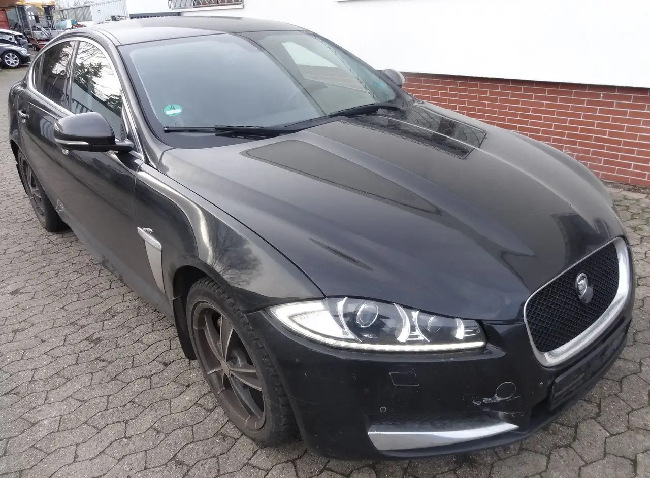 Jaguar XF