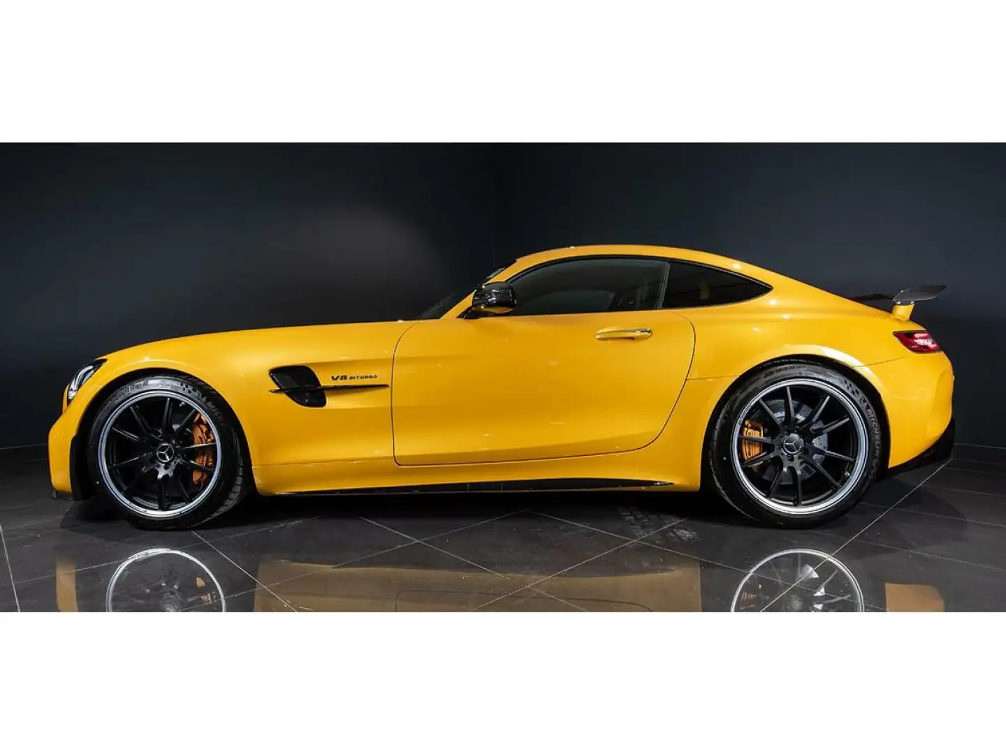 Mercedes-Benz AMG GT R 4.0 V8 585 PERFORMANCE FACELIFT Amarillo - 2