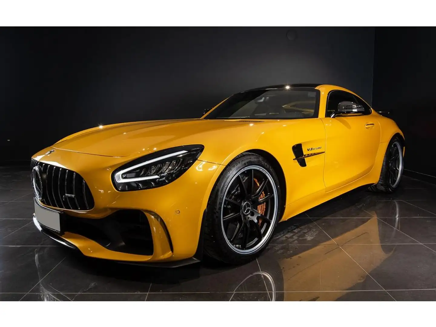 Mercedes-Benz AMG GT R 4.0 V8 585 PERFORMANCE FACELIFT Amarillo - 1