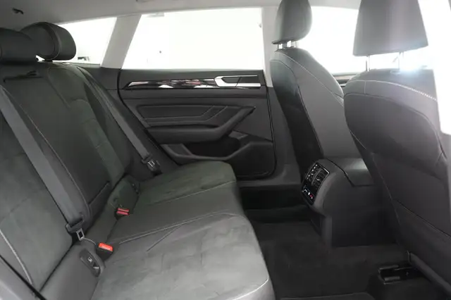 Volkswagen Arteon view 8