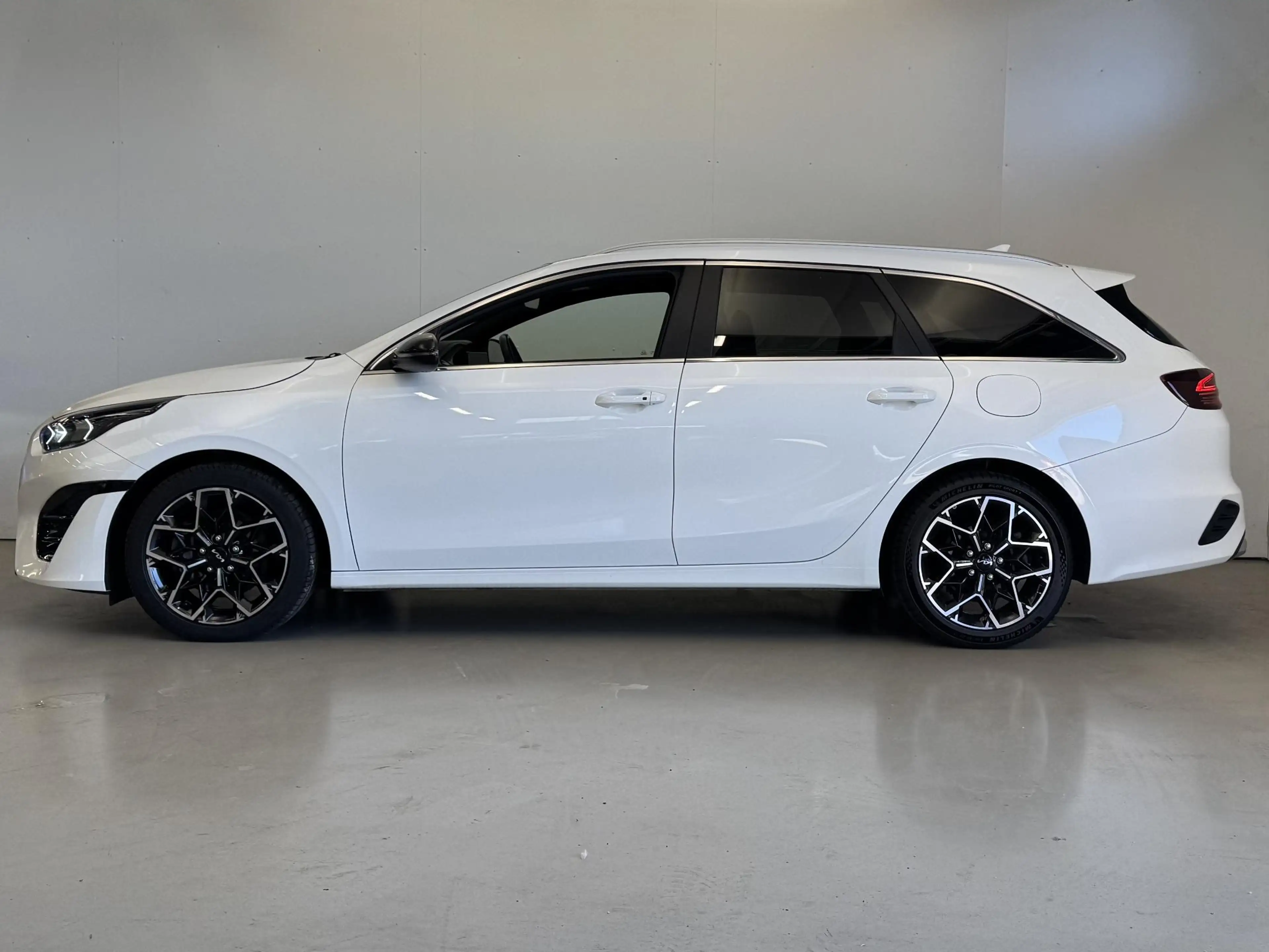 Kia Ceed SW / cee'd SW Sportswagon 1.5 T-GDi GT-Line Automaat | Pano | Na — photo 3