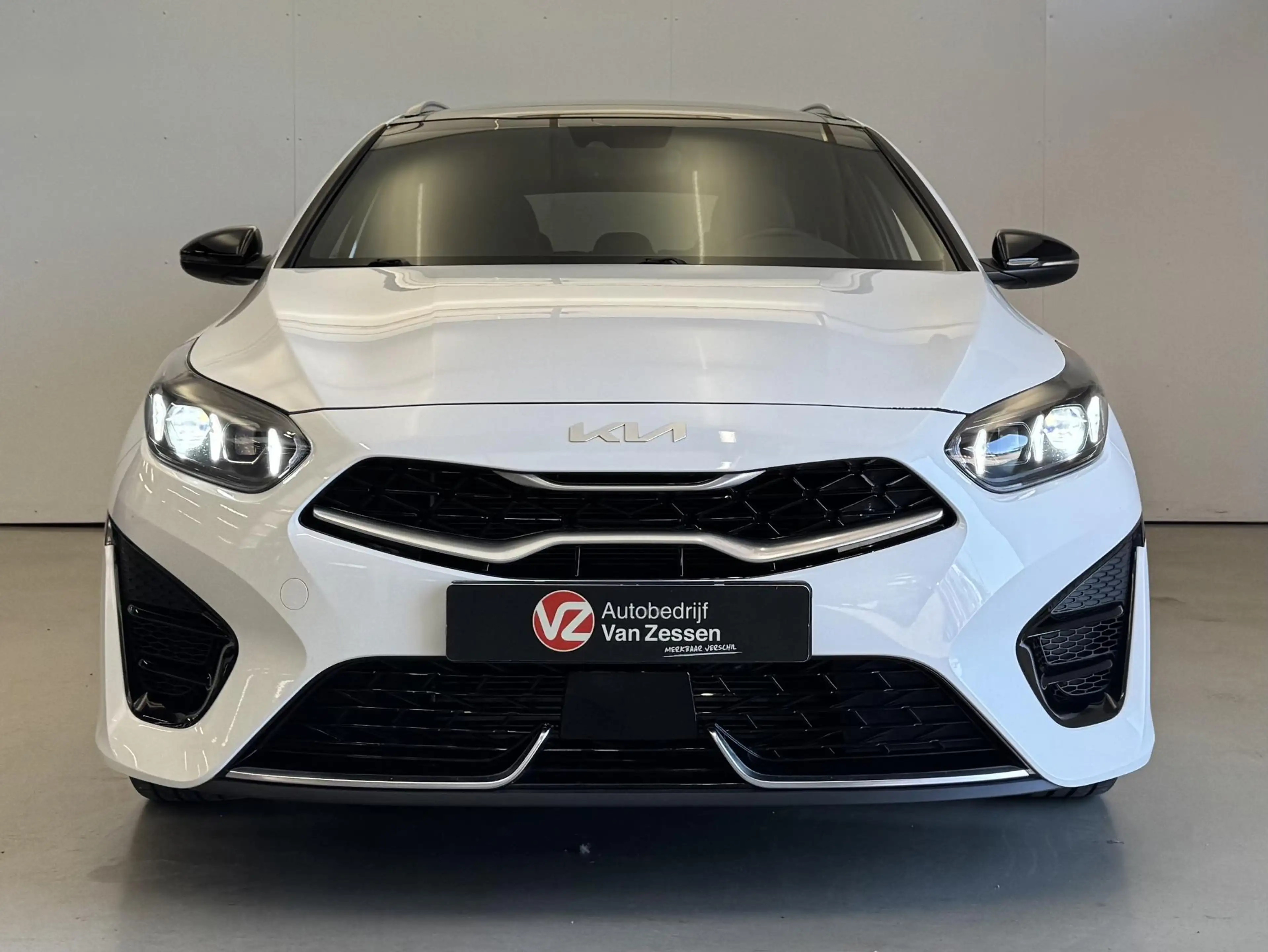 Kia Ceed SW / cee'd SW Sportswagon 1.5 T-GDi GT-Line Automaat | Pano | Na — photo 2