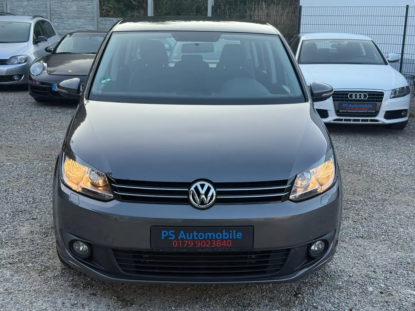 Volkswagen Touran Trendline*1.Hand*Navi*Temp.SHZ Gris - 2